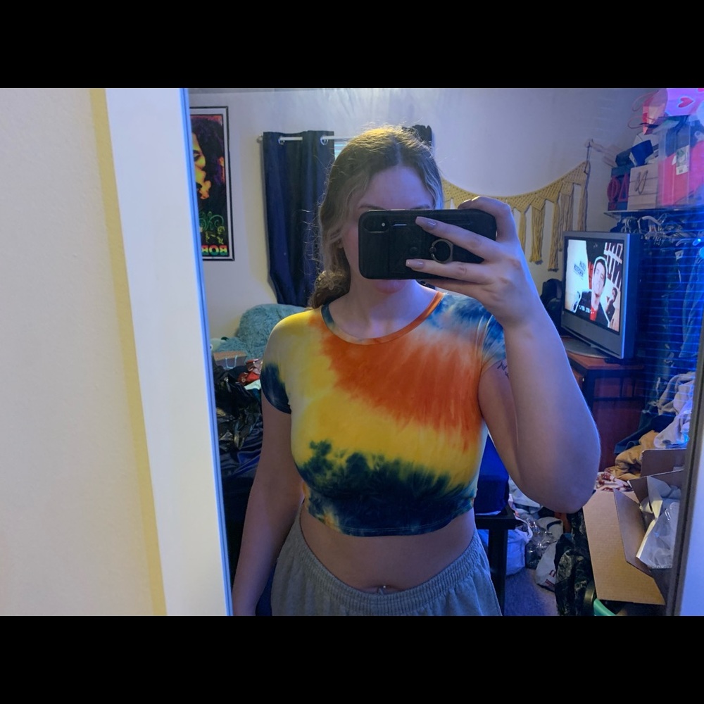 Crop top